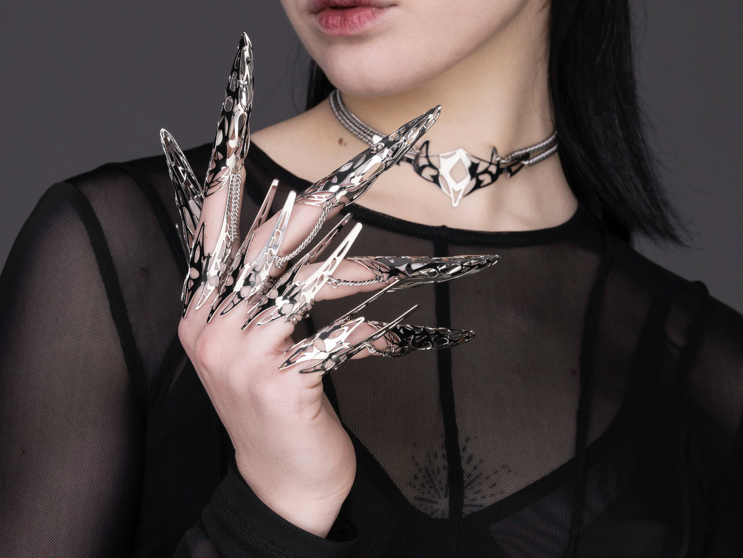 Chain Choker Sci-Fi NEXURA